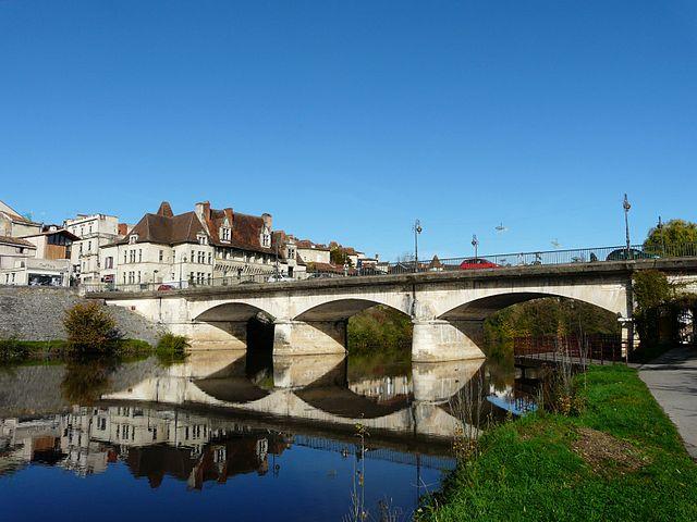 Périgueux/immobilier/CENTURY21 Mazaudon Immobilier/Périgueux Pont Barris