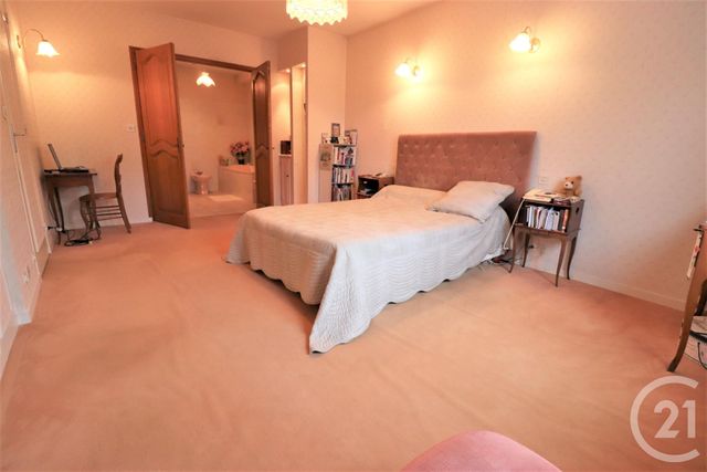 maison à vendre - 8 pièces - 294.0 m2 - PERIGUEUX - 24 - AQUITAINE - Century 21 Mazaudon Immobilier maison à vendre - 8 pièces - 294.0 m2 - PERIGUEUX - 24 - AQUITAINE - Century 21 Mazaudon Immobilier