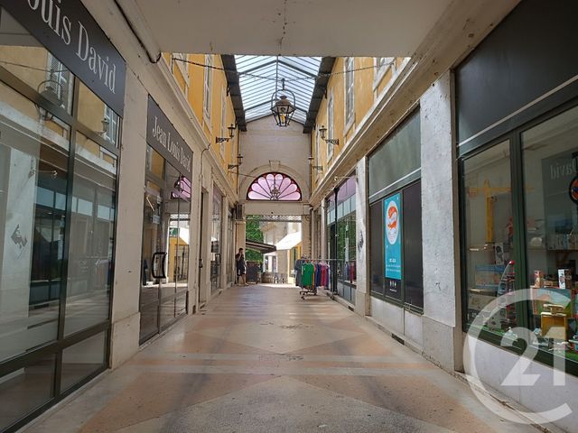 Appartement T4 à vendre - 4 pièces - 73.0 m2 - PERIGUEUX - 24 - AQUITAINE - Century 21 Mazaudon Immobilier