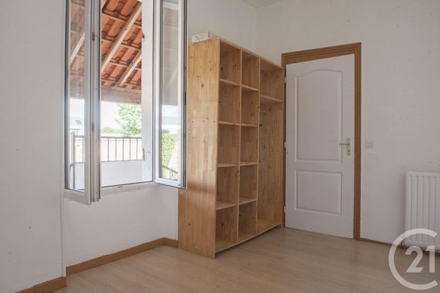 Afficher la photo en grand immeuble à vendre - 120.0 m2 - PERIGUEUX - 24 - AQUITAINE - Century 21 Mazaudon Immobilier