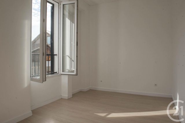 Afficher la photo en grand immeuble à vendre - 120.0 m2 - PERIGUEUX - 24 - AQUITAINE - Century 21 Mazaudon Immobilier