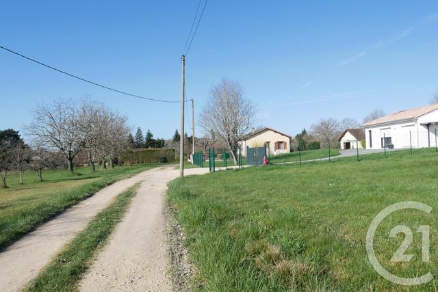 Afficher la photo en grand terrain à vendre - 1632.0 m2 - AGONAC - 24 - AQUITAINE - Century 21 Mazaudon Immobilier