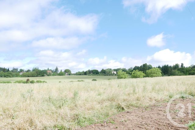 Afficher la photo en grand terrain à vendre - 23832.0 m2 - CHAMPCEVINEL - 24 - AQUITAINE - Century 21 Mazaudon Immobilier