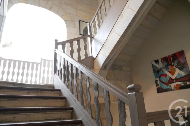 Afficher la photo en grand Appartement F5 à vendre - 6 pièces - 110.0 m2 - PERIGUEUX - 24 - AQUITAINE - Century 21 Mazaudon Immobilier