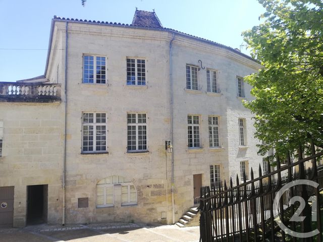 Afficher la photo en grand Appartement F5 à vendre - 6 pièces - 110.0 m2 - PERIGUEUX - 24 - AQUITAINE - Century 21 Mazaudon Immobilier