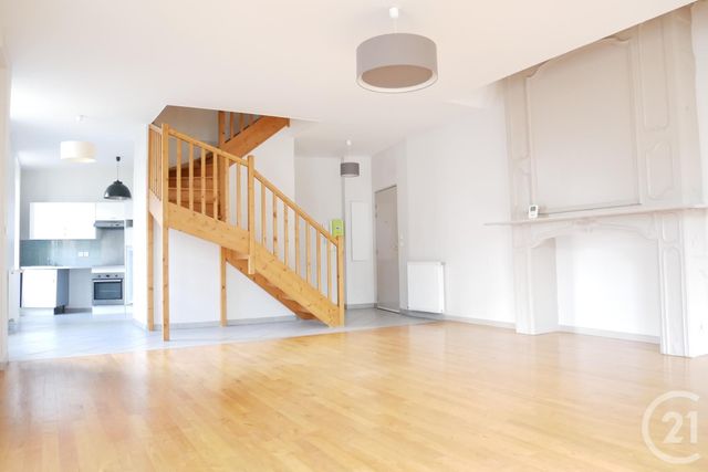 Afficher la photo en grand Appartement F5 à vendre - 6 pièces - 110.0 m2 - PERIGUEUX - 24 - AQUITAINE - Century 21 Mazaudon Immobilier