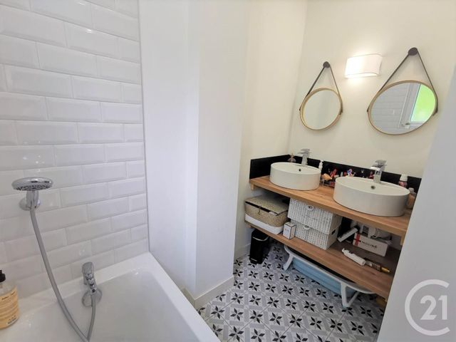 maison à vendre - 5 pièces - 110.0 m2 - PERIGUEUX - 24 - AQUITAINE - Century 21 Mazaudon Immobilier maison à vendre - 5 pièces - 110.0 m2 - PERIGUEUX - 24 - AQUITAINE - Century 21 Mazaudon Immobilier