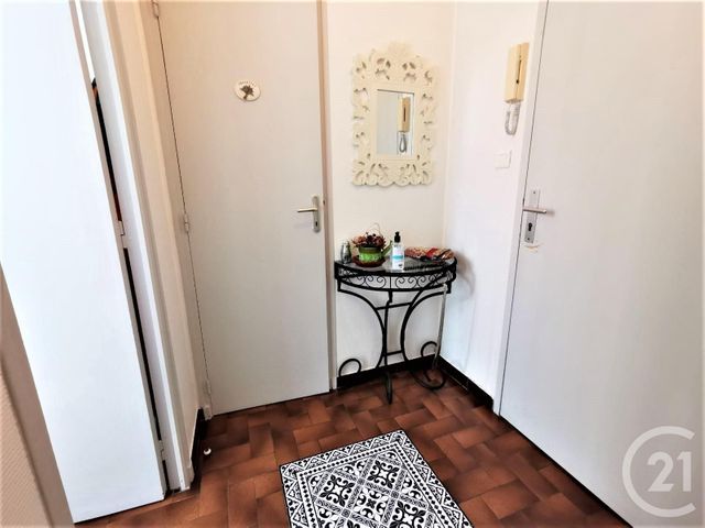 Appartement T2 à vendre - 2 pièces - 55.2 m2 - PERIGUEUX - 24 - AQUITAINE - Century 21 Mazaudon Immobilier Appartement T2 à vendre - 2 pièces - 55.2 m2 - PERIGUEUX - 24 - AQUITAINE - Century 21 Mazaudon Immobilier