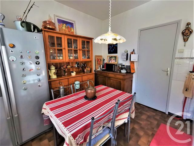 Appartement T2 à vendre - 2 pièces - 55.2 m2 - PERIGUEUX - 24 - AQUITAINE - Century 21 Mazaudon Immobilier Appartement T2 à vendre - 2 pièces - 55.2 m2 - PERIGUEUX - 24 - AQUITAINE - Century 21 Mazaudon Immobilier