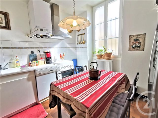 Appartement T2 à vendre - 2 pièces - 55.2 m2 - PERIGUEUX - 24 - AQUITAINE - Century 21 Mazaudon Immobilier Appartement T2 à vendre - 2 pièces - 55.2 m2 - PERIGUEUX - 24 - AQUITAINE - Century 21 Mazaudon Immobilier