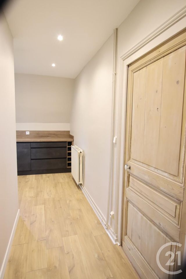appartement à louer - 3 pièces - 68.0 m2 - PERIGUEUX - 24 - AQUITAINE - Century 21 Mazaudon Immobilier appartement à louer - 3 pièces - 68.0 m2 - PERIGUEUX - 24 - AQUITAINE - Century 21 Mazaudon Immobilier