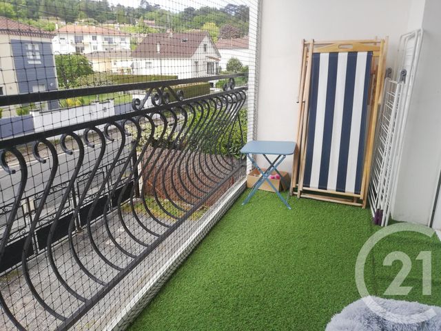 Appartement F3 à vendre - 3 pièces - 70.0 m2 - COULOUNIEIX CHAMIERS - 24 - AQUITAINE - Century 21 Mazaudon Immobilier Appartement F3 à vendre - 3 pièces - 70.0 m2 - COULOUNIEIX CHAMIERS - 24 - AQUITAINE - Century 21 Mazaudon Immobilier