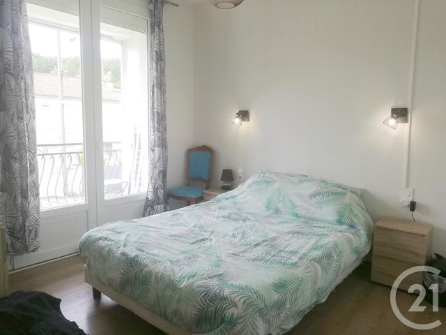 Appartement F3 à vendre - 3 pièces - 70.0 m2 - COULOUNIEIX CHAMIERS - 24 - AQUITAINE - Century 21 Mazaudon Immobilier Appartement F3 à vendre - 3 pièces - 70.0 m2 - COULOUNIEIX CHAMIERS - 24 - AQUITAINE - Century 21 Mazaudon Immobilier