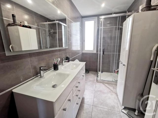 maison à vendre - 7 pièces - 189.0 m2 - COULOUNIEIX CHAMIERS - 24 - AQUITAINE - Century 21 Mazaudon Immobilier maison à vendre - 7 pièces - 189.0 m2 - COULOUNIEIX CHAMIERS - 24 - AQUITAINE - Century 21 Mazaudon Immobilier