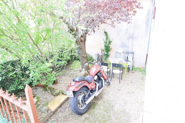 Afficher la photo en grand immeuble à vendre - 128.0 m2 - RAZAC SUR L ISLE - 24 - AQUITAINE - Century 21 Mazaudon Immobilier
