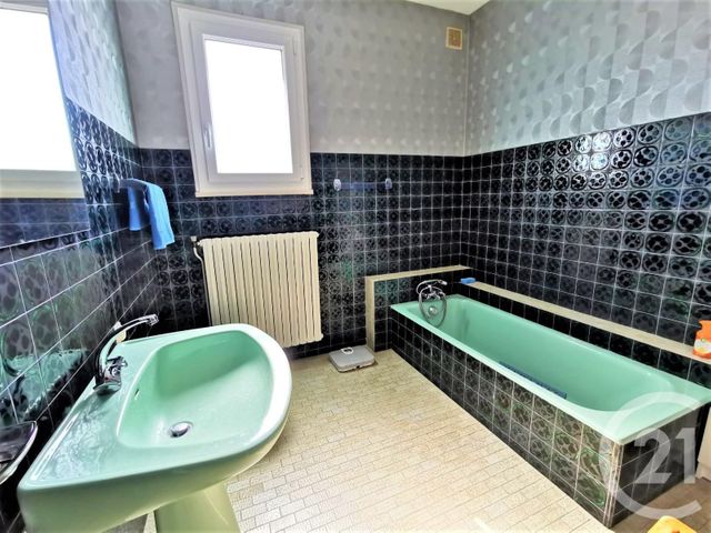 Afficher la photo en grand maison à vendre - 6 pièces - 149.61 m2 - AGONAC - 24 - AQUITAINE - Century 21 Mazaudon Immobilier
