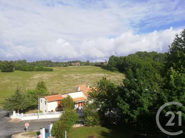 Appartement F2 à vendre - 2 pièces - 46.49 m2 - COULOUNIEIX CHAMIERS - 24 - AQUITAINE - Century 21 Mazaudon Immobilier Appartement F2 à vendre - 2 pièces - 46.49 m2 - COULOUNIEIX CHAMIERS - 24 - AQUITAINE - Century 21 Mazaudon Immobilier