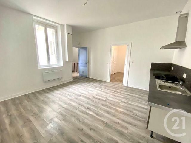 appartement à louer - 3 pièces - 48.0 m2 - PERIGUEUX - 24 - AQUITAINE - Century 21 Mazaudon Immobilier appartement à louer - 3 pièces - 48.0 m2 - PERIGUEUX - 24 - AQUITAINE - Century 21 Mazaudon Immobilier