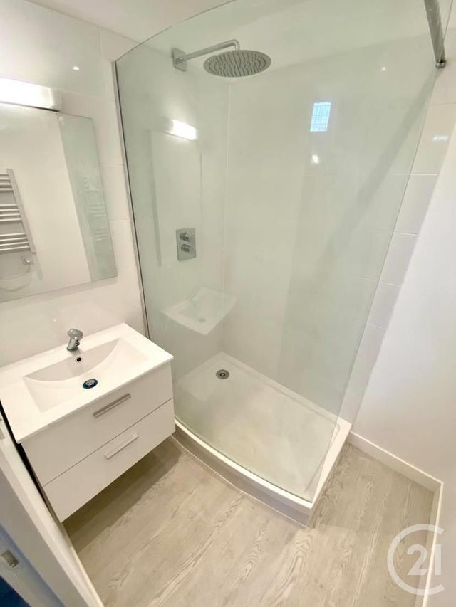 appartement à louer - 3 pièces - 48.0 m2 - PERIGUEUX - 24 - AQUITAINE - Century 21 Mazaudon Immobilier appartement à louer - 3 pièces - 48.0 m2 - PERIGUEUX - 24 - AQUITAINE - Century 21 Mazaudon Immobilier