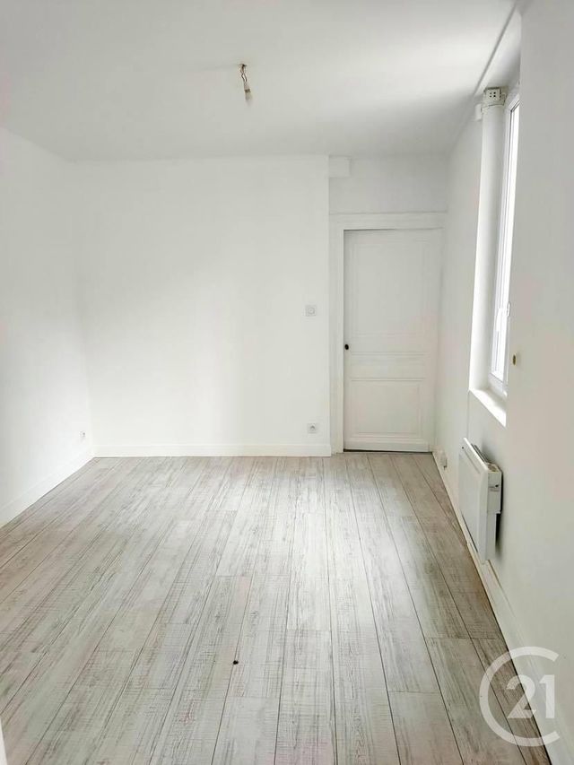Appartement T2 à louer - 2 pièces - 28.0 m2 - PERIGUEUX - 24 - AQUITAINE - Century 21 Mazaudon Immobilier Appartement T2 à louer - 2 pièces - 28.0 m2 - PERIGUEUX - 24 - AQUITAINE - Century 21 Mazaudon Immobilier