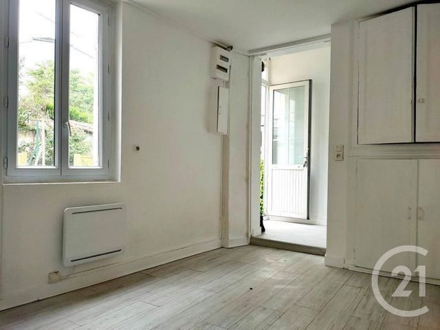 Appartement T2 à louer - 2 pièces - 28.0 m2 - PERIGUEUX - 24 - AQUITAINE - Century 21 Mazaudon Immobilier Appartement T2 à louer - 2 pièces - 28.0 m2 - PERIGUEUX - 24 - AQUITAINE - Century 21 Mazaudon Immobilier