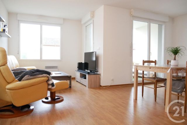 Appartement F3 à vendre - 3 pièces - 61.1 m2 - TRELISSAC - 24 - AQUITAINE - Century 21 Mazaudon Immobilier Appartement F3 à vendre - 3 pièces - 61.1 m2 - TRELISSAC - 24 - AQUITAINE - Century 21 Mazaudon Immobilier