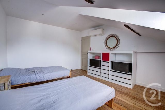 Appartement F4 à louer - 4 pièces - 104.74 m2 - PERIGUEUX - 24 - AQUITAINE - Century 21 Mazaudon Immobilier Appartement F4 à louer - 4 pièces - 104.74 m2 - PERIGUEUX - 24 - AQUITAINE - Century 21 Mazaudon Immobilier