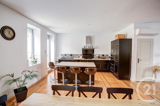 Appartement F4 à louer - 4 pièces - 104.74 m2 - PERIGUEUX - 24 - AQUITAINE - Century 21 Mazaudon Immobilier Appartement F4 à louer - 4 pièces - 104.74 m2 - PERIGUEUX - 24 - AQUITAINE - Century 21 Mazaudon Immobilier