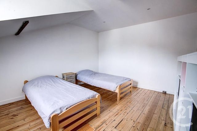 Appartement F4 à louer - 4 pièces - 104.74 m2 - PERIGUEUX - 24 - AQUITAINE - Century 21 Mazaudon Immobilier Appartement F4 à louer - 4 pièces - 104.74 m2 - PERIGUEUX - 24 - AQUITAINE - Century 21 Mazaudon Immobilier