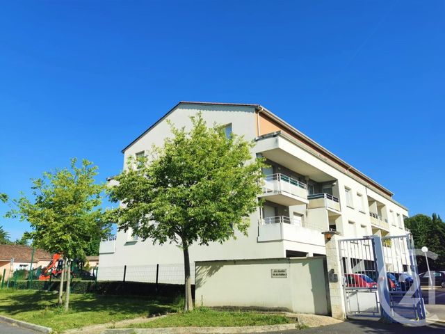 Appartement T2 à vendre - 2 pièces - 35.5 m2 - TRELISSAC - 24 - AQUITAINE - Century 21 Mazaudon Immobilier Appartement T2 à vendre - 2 pièces - 35.5 m2 - TRELISSAC - 24 - AQUITAINE - Century 21 Mazaudon Immobilier