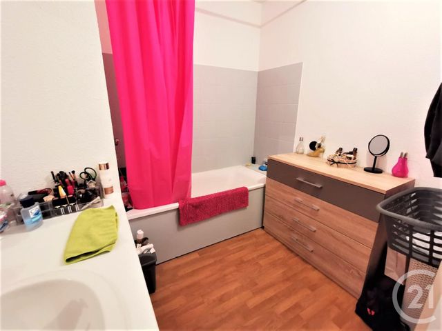 Appartement T2 à vendre - 2 pièces - 35.5 m2 - TRELISSAC - 24 - AQUITAINE - Century 21 Mazaudon Immobilier Appartement T2 à vendre - 2 pièces - 35.5 m2 - TRELISSAC - 24 - AQUITAINE - Century 21 Mazaudon Immobilier