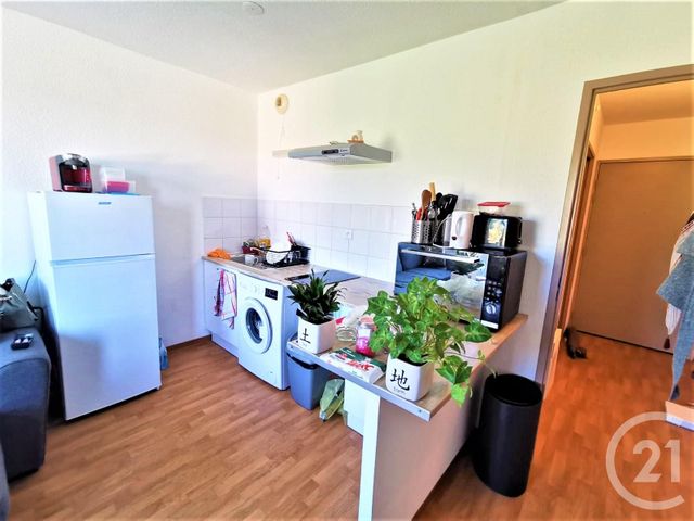 Appartement T2 à vendre - 2 pièces - 35.5 m2 - TRELISSAC - 24 - AQUITAINE - Century 21 Mazaudon Immobilier Appartement T2 à vendre - 2 pièces - 35.5 m2 - TRELISSAC - 24 - AQUITAINE - Century 21 Mazaudon Immobilier