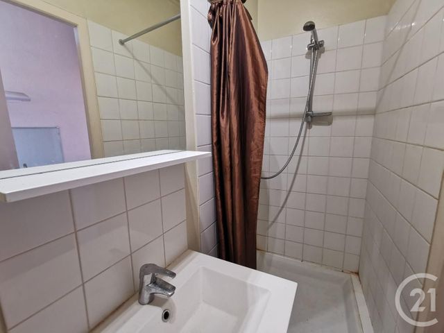Afficher la photo en grand Appartement T2 à vendre - 6 pièces - 250.0 m2 - PERIGUEUX - 24 - AQUITAINE - Century 21 Mazaudon Immobilier