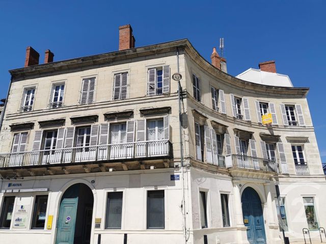 Afficher la photo en grand Appartement T2 à vendre - 6 pièces - 250.0 m2 - PERIGUEUX - 24 - AQUITAINE - Century 21 Mazaudon Immobilier