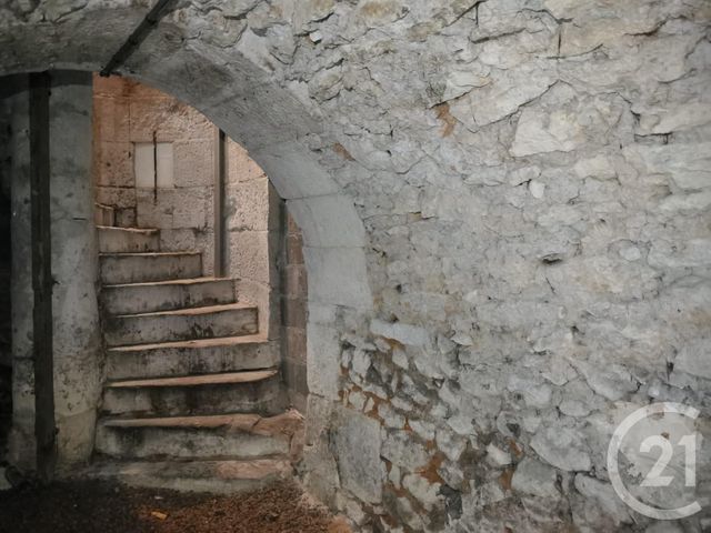 Afficher la photo en grand Appartement T2 à vendre - 6 pièces - 250.0 m2 - PERIGUEUX - 24 - AQUITAINE - Century 21 Mazaudon Immobilier