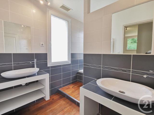 Afficher la photo en grand maison à vendre - 5 pièces - 144.0 m2 - PERIGUEUX - 24 - AQUITAINE - Century 21 Mazaudon Immobilier
