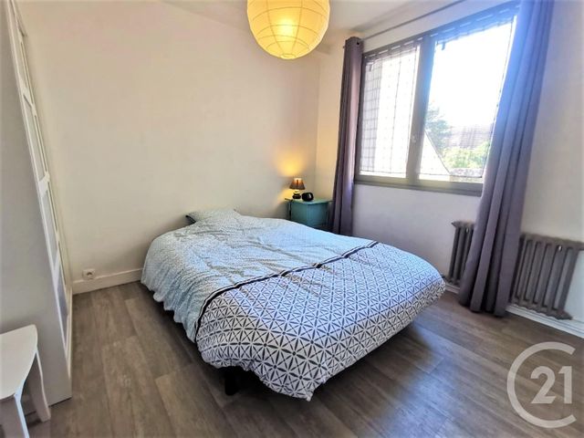 Afficher la photo en grand Appartement T2 à vendre - 2 pièces - 31.95 m2 - PERIGUEUX - 24 - AQUITAINE - Century 21 Mazaudon Immobilier