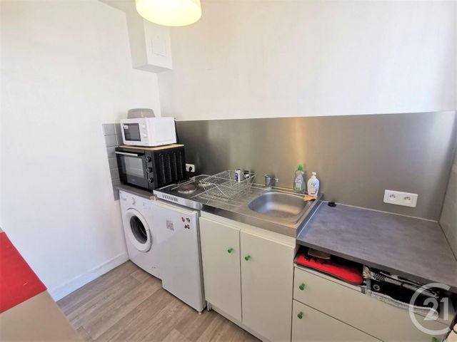 Afficher la photo en grand Appartement T2 à vendre - 2 pièces - 31.95 m2 - PERIGUEUX - 24 - AQUITAINE - Century 21 Mazaudon Immobilier