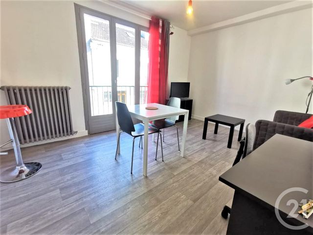 Afficher la photo en grand Appartement T2 à vendre - 2 pièces - 31.95 m2 - PERIGUEUX - 24 - AQUITAINE - Century 21 Mazaudon Immobilier