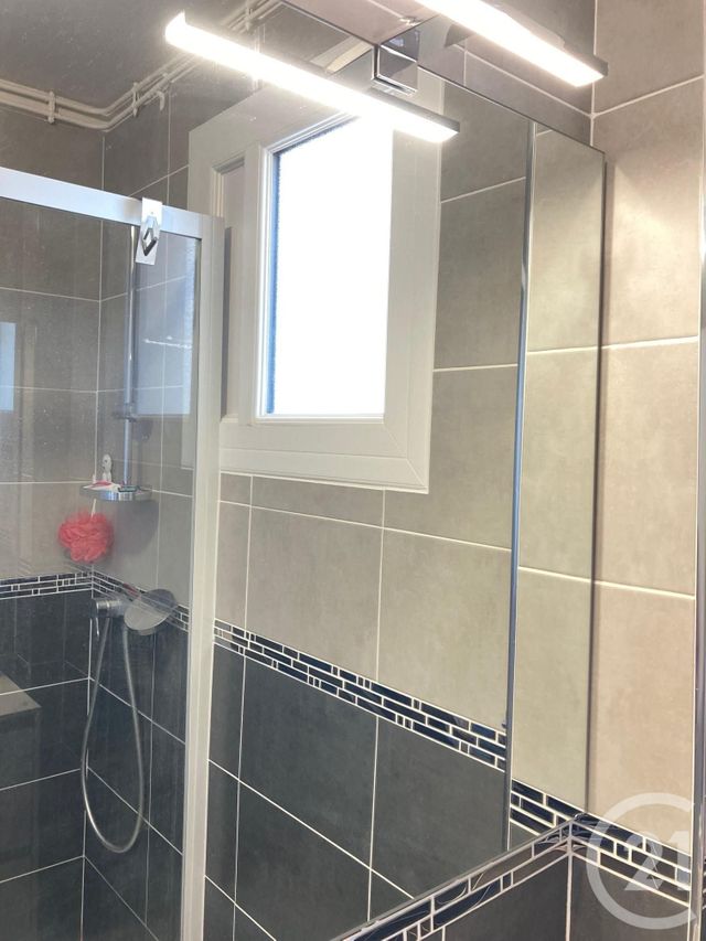 Afficher la photo en grand Appartement T2 à vendre - 2 pièces - 31.81 m2 - PERIGUEUX - 24 - AQUITAINE - Century 21 Mazaudon Immobilier