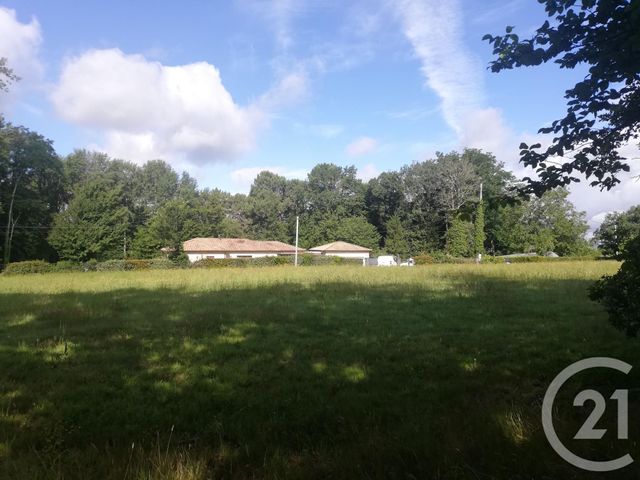 Afficher la photo en grand terrain à vendre - 1650.0 m2 - MONTREM - 24 - AQUITAINE - Century 21 Mazaudon Immobilier