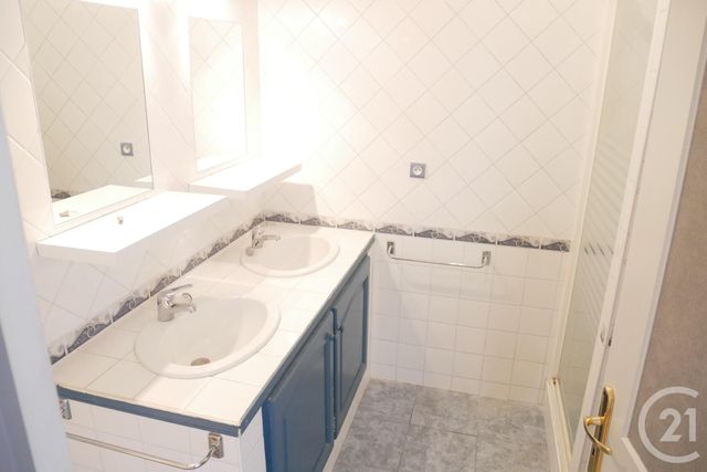Afficher la photo en grand maison à louer - 6 pièces - 152.65 m2 - PERIGUEUX - 24 - AQUITAINE - Century 21 Mazaudon Immobilier