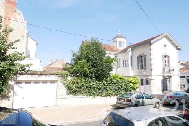 Afficher la photo en grand maison à louer - 6 pièces - 152.65 m2 - PERIGUEUX - 24 - AQUITAINE - Century 21 Mazaudon Immobilier