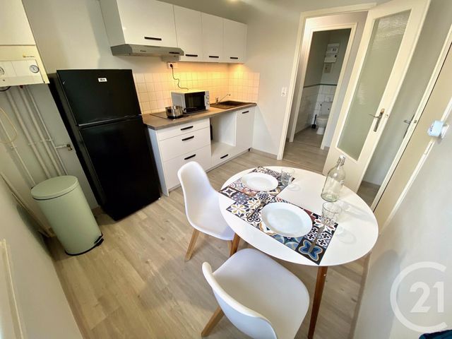 Afficher la photo en grand Appartement à louer - 2 pièces - 35.39 m2 - PERIGUEUX - 24 - AQUITAINE - Century 21 Mazaudon Immobilier