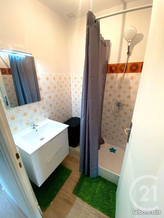 Afficher la photo en grand Appartement à louer - 2 pièces - 35.39 m2 - PERIGUEUX - 24 - AQUITAINE - Century 21 Mazaudon Immobilier