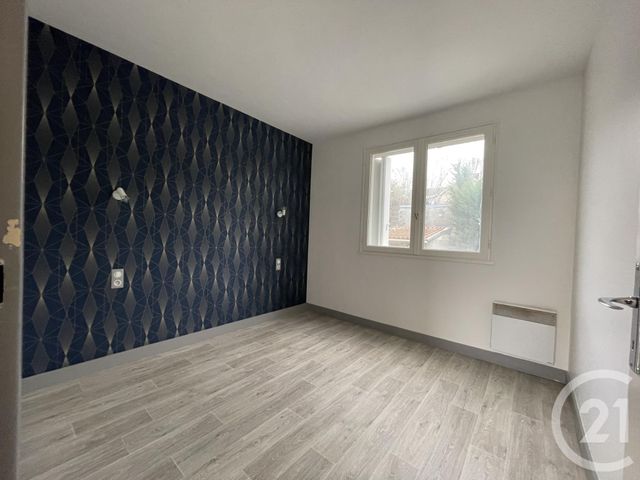 Afficher la photo en grand appartement à louer - 3 pièces - 53.48 m2 - PERIGUEUX - 24 - AQUITAINE - Century 21 Mazaudon Immobilier