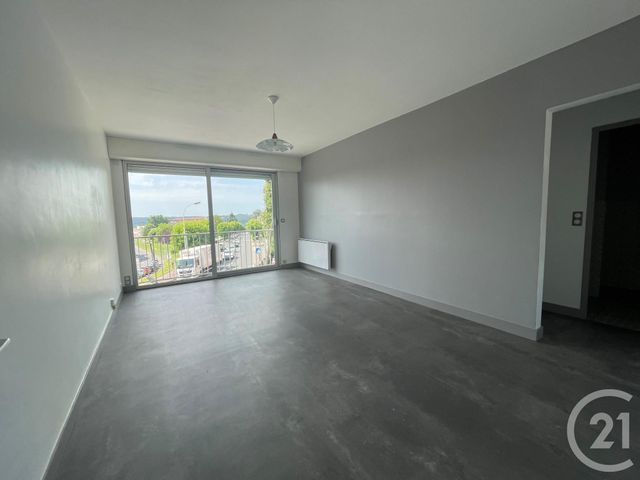 Afficher la photo en grand appartement à louer - 3 pièces - 53.48 m2 - PERIGUEUX - 24 - AQUITAINE - Century 21 Mazaudon Immobilier