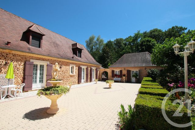 maison à vendre - 7 pièces - 183.23 m2 - LACROPTE - 24 - AQUITAINE - Century 21 Mazaudon Immobilier