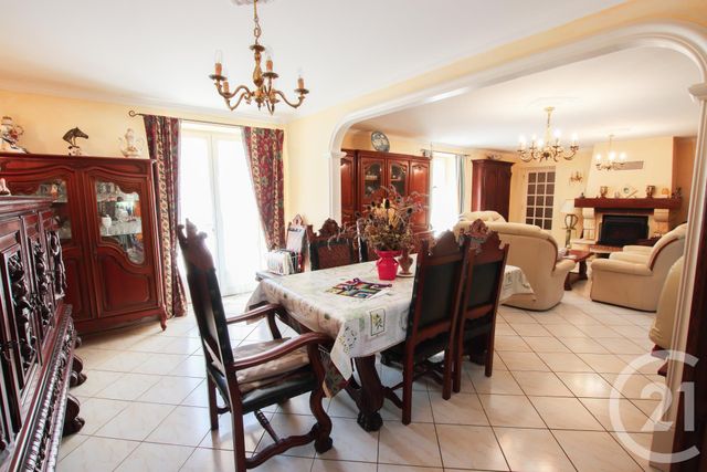 maison à vendre - 7 pièces - 183.23 m2 - LACROPTE - 24 - AQUITAINE - Century 21 Mazaudon Immobilier