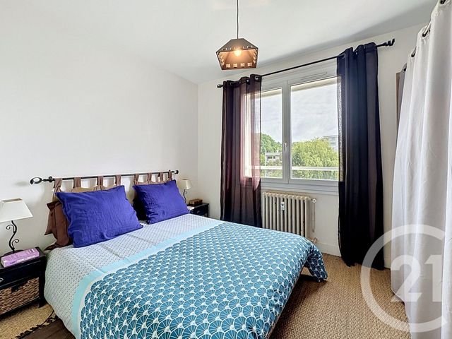 Appartement F3 à vendre - 4 pièces - 65.68 m2 - PERIGUEUX - 24 - AQUITAINE - Century 21 Mazaudon Immobilier